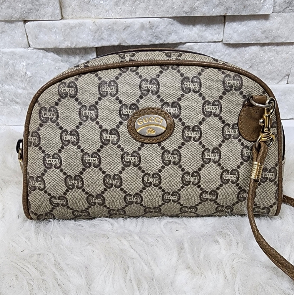 Vintage Gucci GG Plus Crossbody Bag – Rare Collector’s Piece - Picture 2 of 12